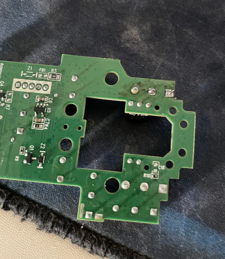 罗技G502滚轮失灵是什么原因？漂移、跳格、不滚动的解决方法详解